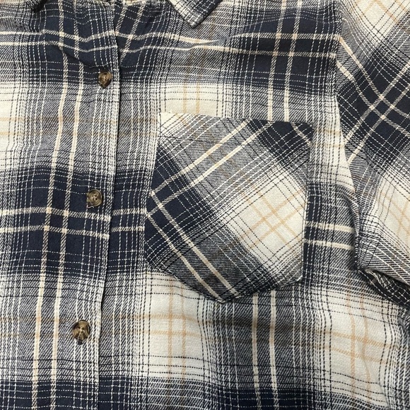 NWT no comment long sleeves plaid button down tunic/shirt dress. Size medium - Picture 3 of 7